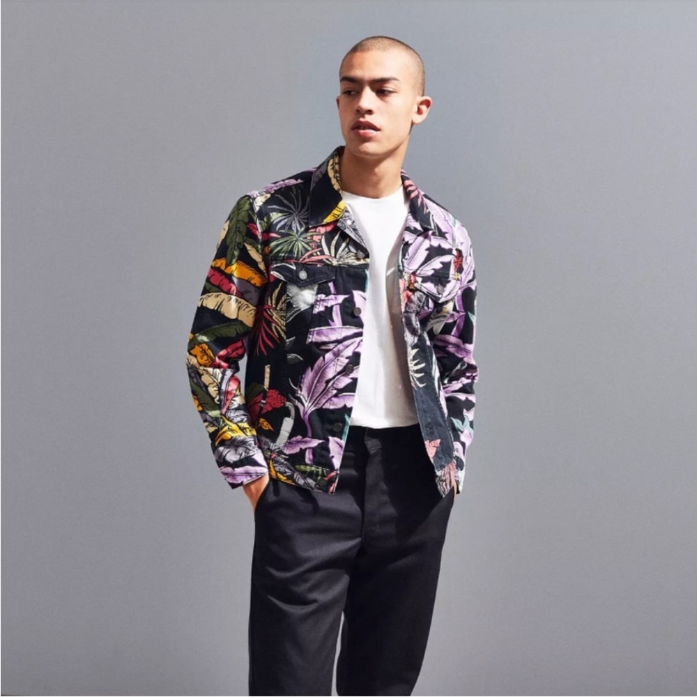 Levi's Signature Tropic Island Party Hawaiian Print Denim Trucker Jacket